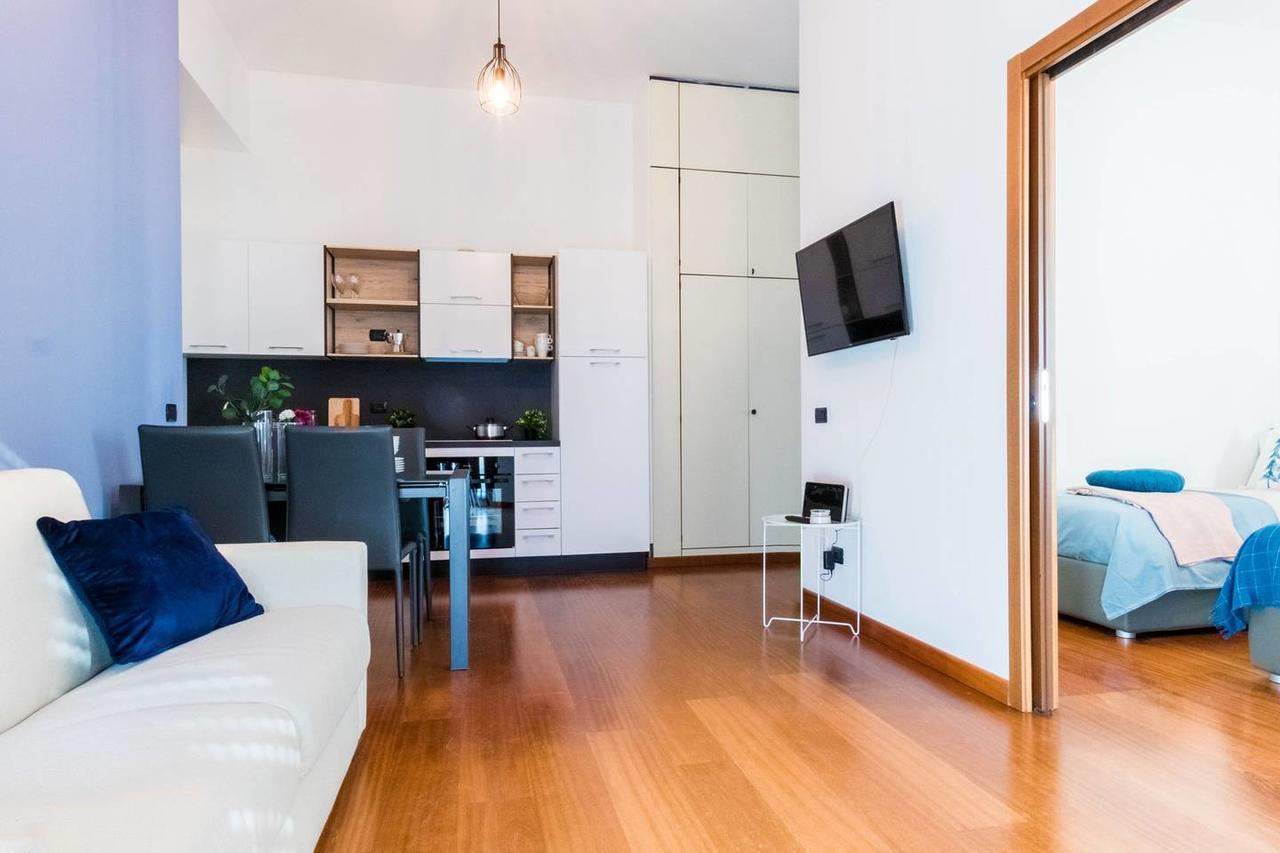 Apartamento Hintown Duomo Via Baracchini Milán Exterior foto
